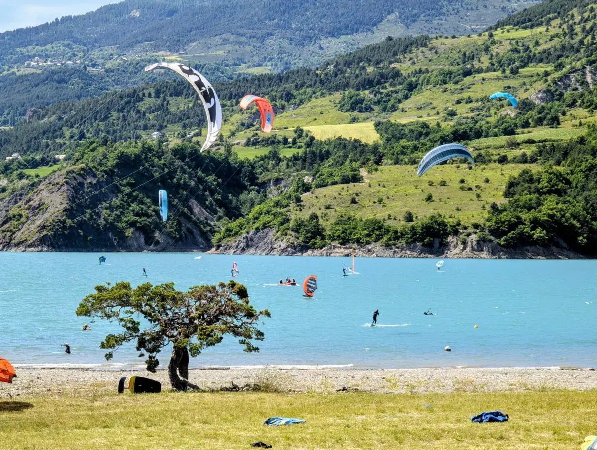 Spot de Lac de Serre-poncon | Kitebeach